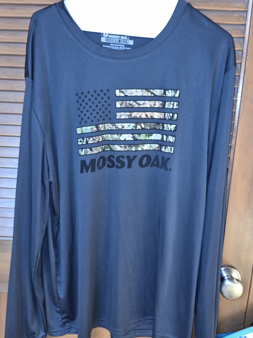 Mossy Oak Black Long Sleeve Camo Flag Performance Shirt